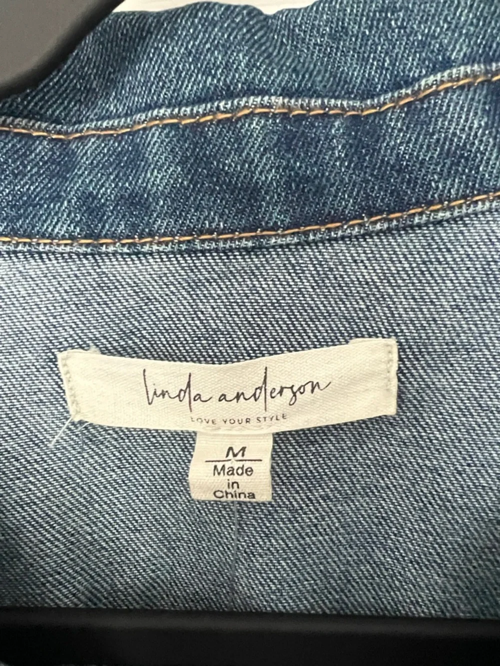 Embroidered Blue Denim Jacket with Floral Accents - Women NWT - Picture 4 of 8